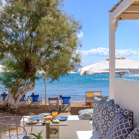 Vakantiehuis Echinousa Katoikia No6 *